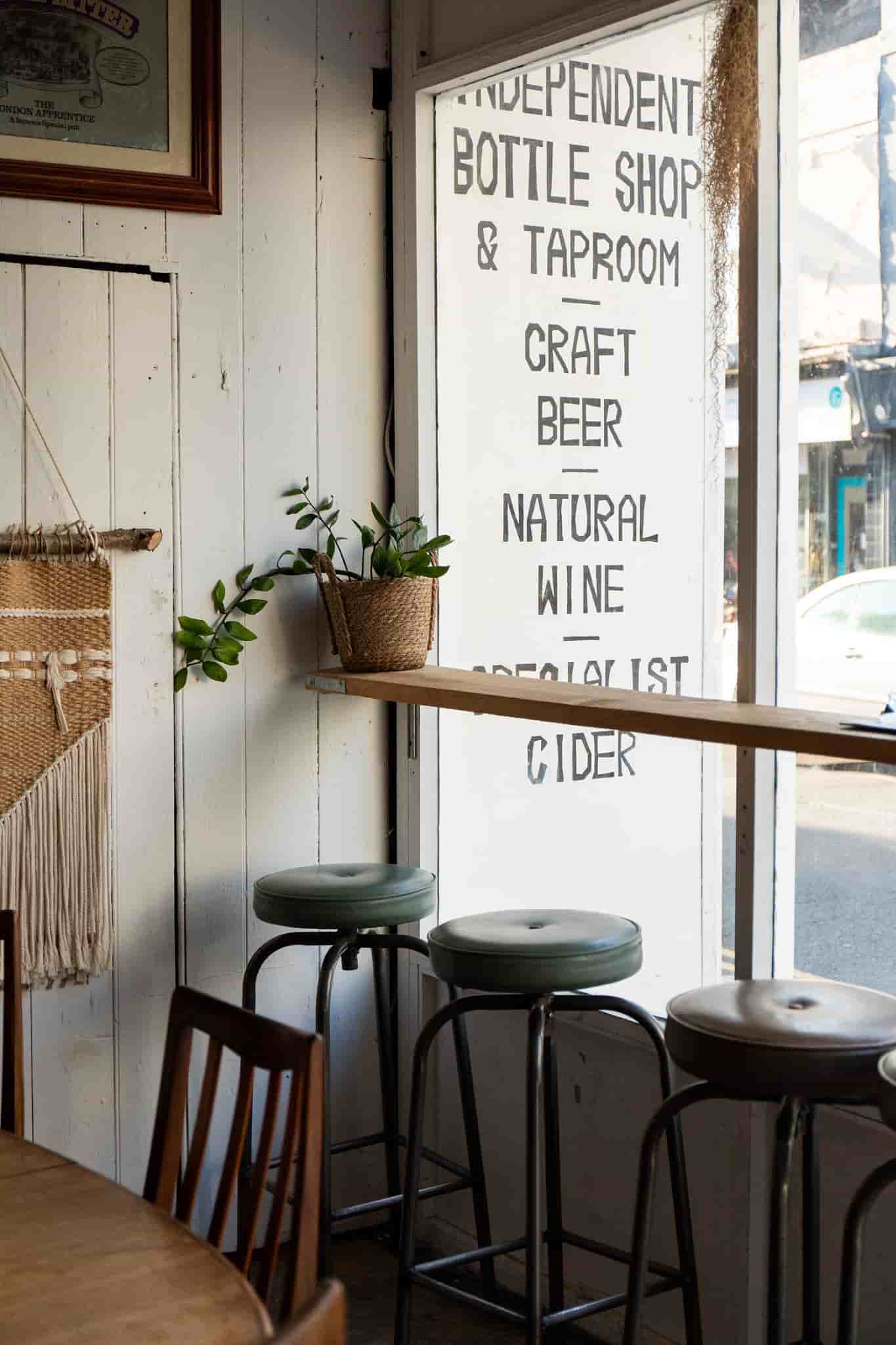 Shot of pub, potted plant by EllenRichardson, HoxtonMiniPress.